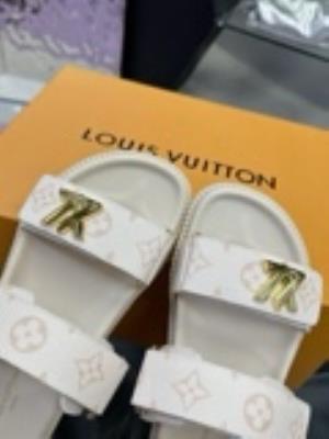 wholesale quality women louis vuitton shoes model no. 519